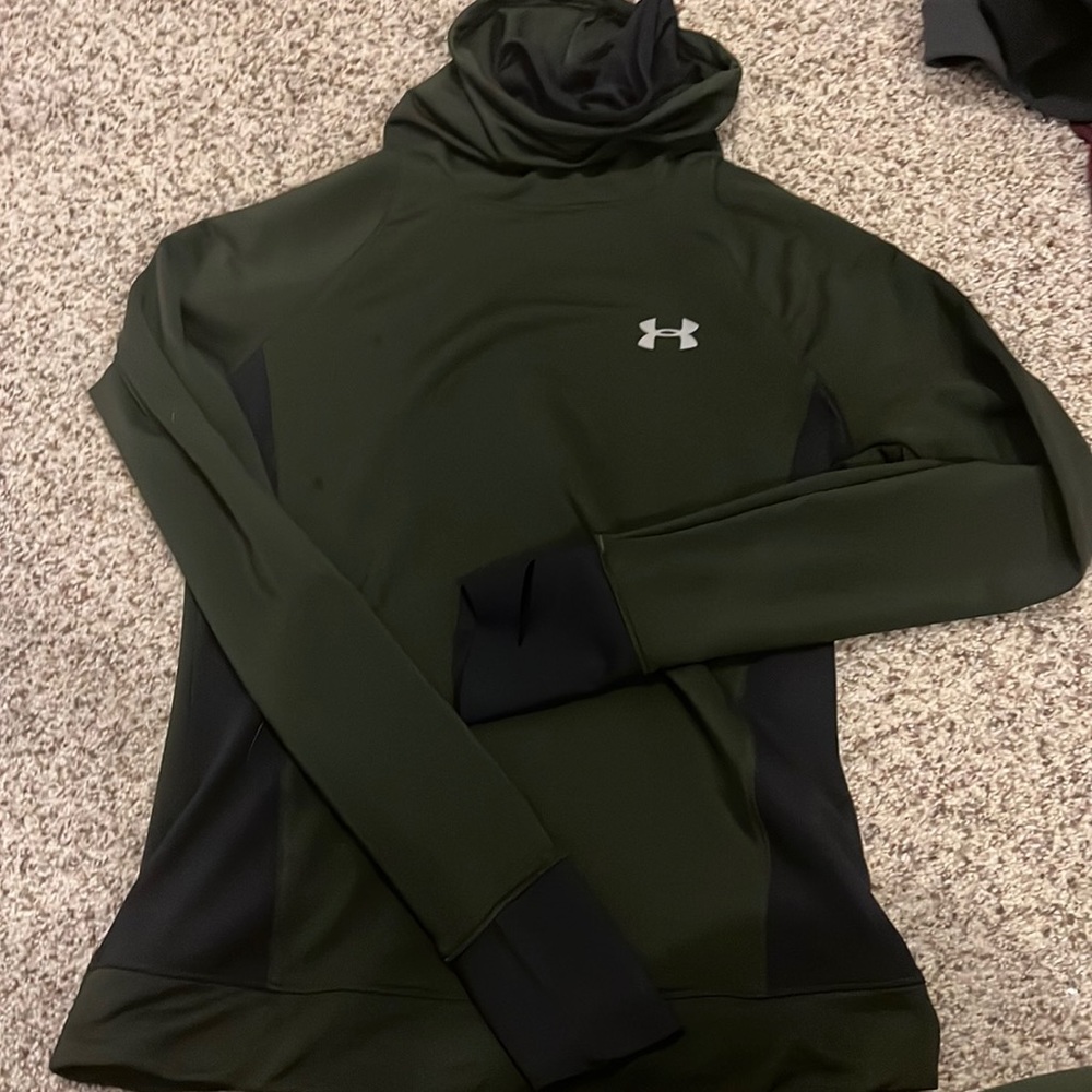 Under armour cold gear running turtleneck XS green